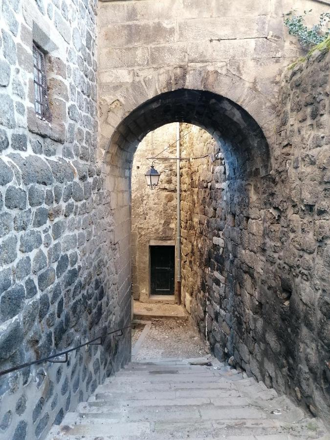 Le 43-4 avec sauna privatif Le Puy-en-Velay Esterno foto